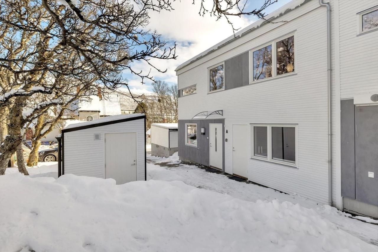 Kais Sauna, Jacuzzi, Cinema And Balcony House! Central Location Tromsø Exteriör bild